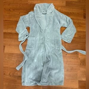 Potterybarn Cozy Plush Hooded Bath Robe